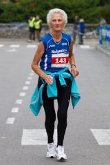 Skozi kobilarno Lipica več kot 500 tekačev2